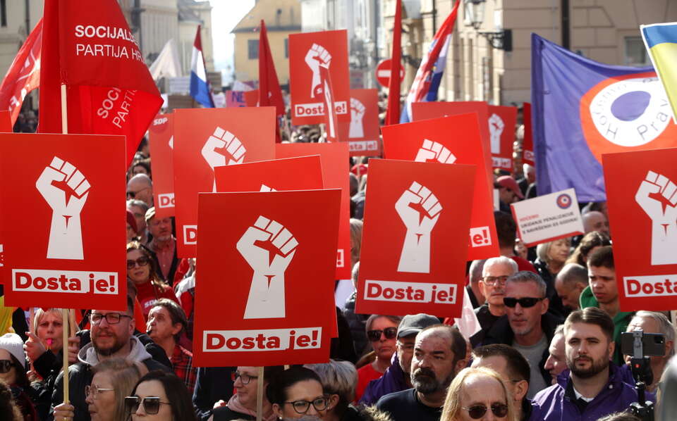 Dzisiejsze lewicowe demonstracje w Zagrzebiu / autor: PAP