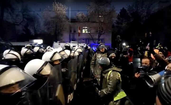 Demonstracje w kraju. Atak na policję i wulgaryzmy