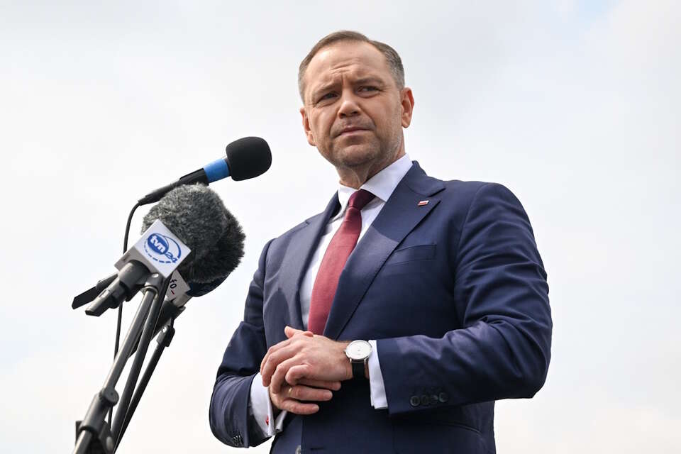 Kolejny sondaż pokazał większe zaufanie do Nawrockiego / autor: PAP/Wojtek Jargiło