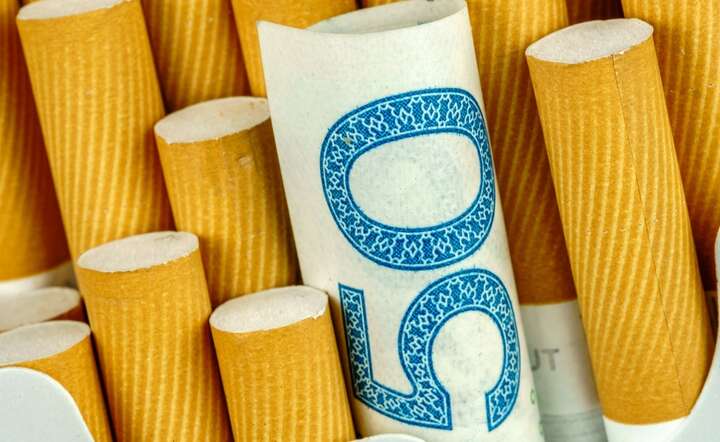 Możliwe będzie podwyższenie ceny paczki papierosów o koszt zakupu banderoli legalizacyjnej / autor: Fratria / AS