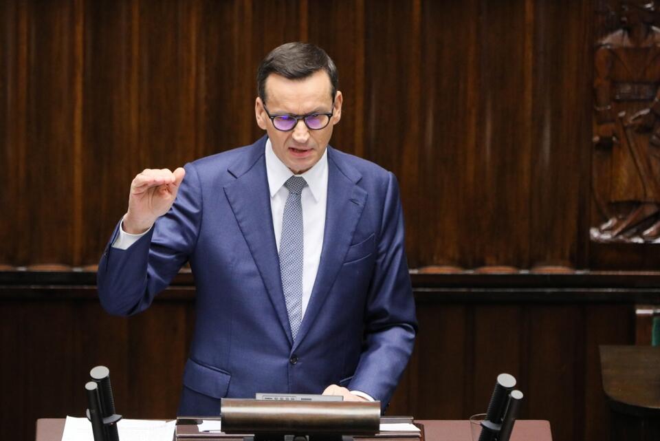 Premier Mateusz Morawiecki przemawia na sali obrad Sejmu w Warszawie. / autor:  PAP/Paweł Supernak