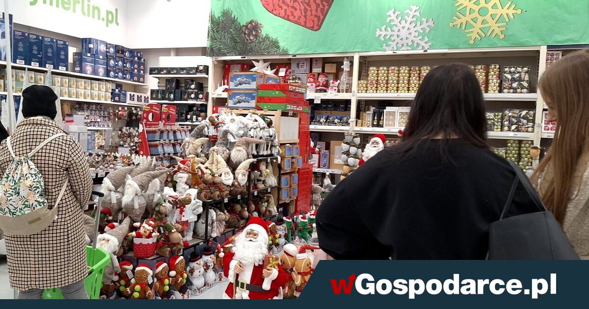 Grudzień w sklepach: czy oszczędzamy na żywności?