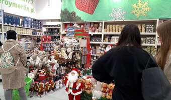 Grudzień w sklepach: czy oszczędzamy na żywności?