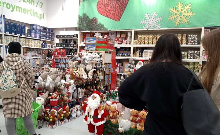 Sprzedaż detaliczna w grudniu 2025 r. była niższa od konsensusu rynkowego / autor: Fratria / LS