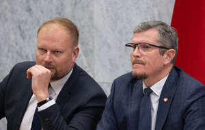 Witold Zembaczyński i Marcin Bosacki podczas posiedzenie nielegalnej komisji ds. Pegasusa / autor: Fratria