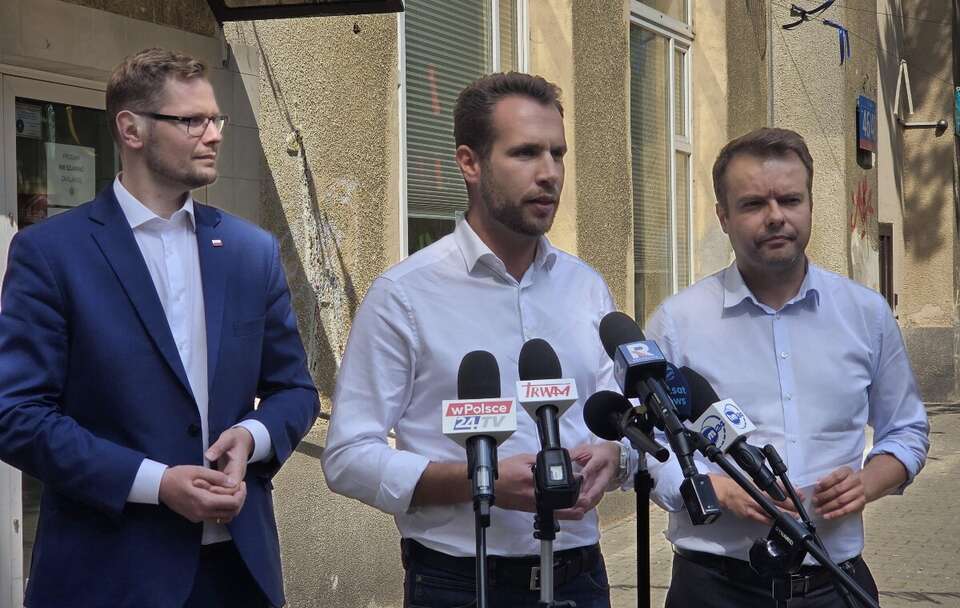 Posłowie PiS  / autor: X/@pisorgpl