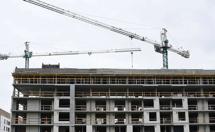 Mieszkania coraz droższe / autor: Fratria