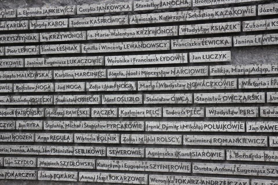 Polish Righteous Among the Nations on the wall of the Museum in Markowa / autor: wPolityce.pl