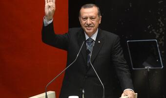 Turcja: Władze kupują przed wyborami tysiące puszek gazu pieprzowego