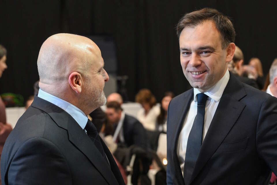 Minister finansów Andrzej Domański i poseł KO Paweł Kowal / autor: PAP/Radek Pietruszka