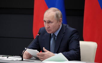 Putin tropi „zagranicznych agentów”