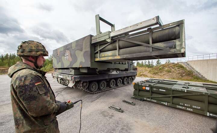 Niemieccy żołnierze przyjeżdżają na prośbę szefa sztabu polskiej armii. (zdj. poglądowe) / autor: Bundeswehra (mat. prasowe)