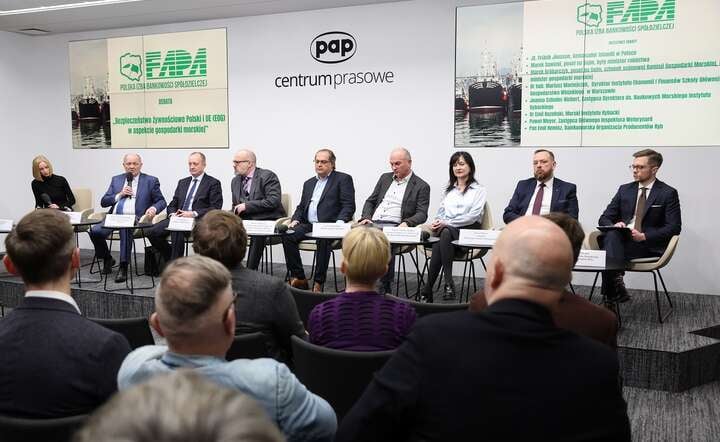 Uczestnicy debaty „Bezpieczeństwo żywnościowe Polski w aspekcie gospodarki morskiej” zorganizowanej przez FAPA - Polska Izba Bankowości Spółdzielczej / autor: materiały prasowe / fot. Piotr Kucza, FotoPyk