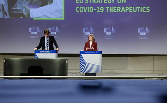 KE ogłosiła unijną strategię na rzecz leków przeciwko Covid-19