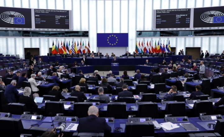 Sesja Parlamentu Europejskiego w Strasbourgu / autor: PAP/ EPA/RONALD WITTEK