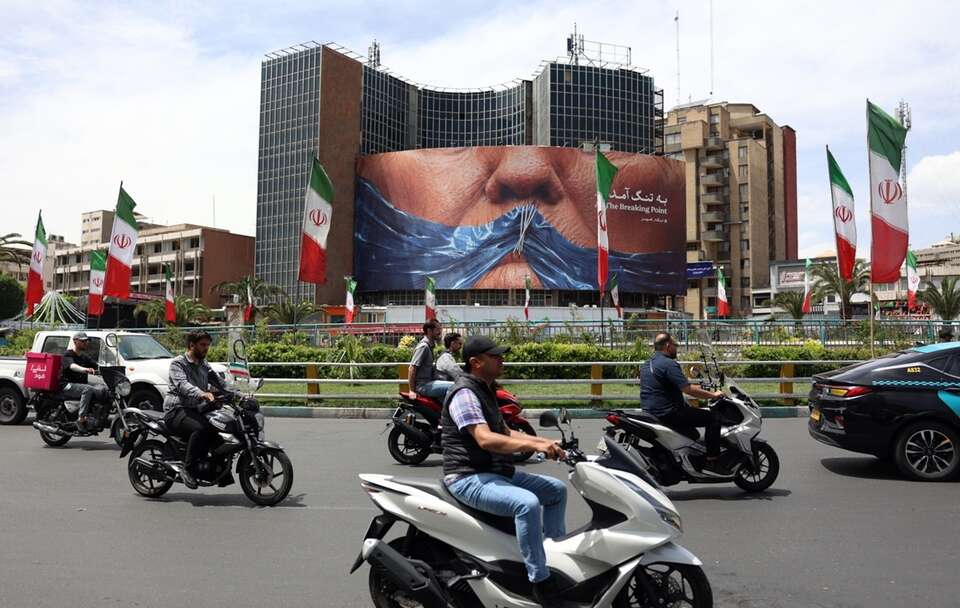 autor: PAP/EPA/ABEDIN TAHERKENAREH