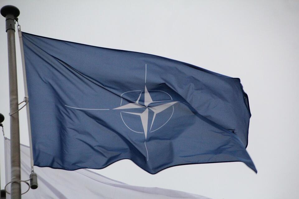 Flaga NATO / autor: Fratria