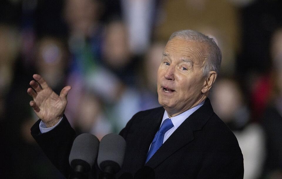 Joe Biden / autor: PAP/EPA/TOLGA AKMEN