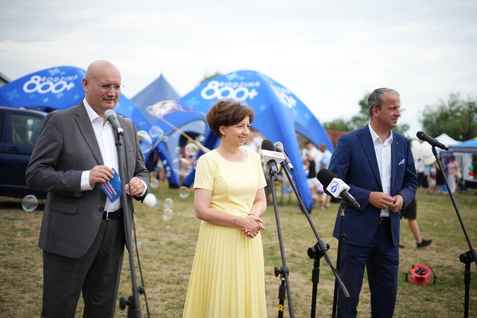 Zbigniew Hoffmann, Marlena Maląg, Michał Zieliński / autor: screenshot Twitter @MRiPS_GOV_PL