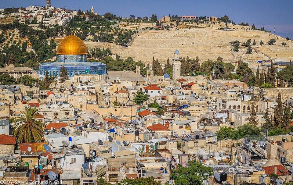 Zakonnica zaatakowana  w Izraelu / autor: Edmund Gall, CC BY-SA 2.0 <https://creativecommons.org/licenses/by-sa/2.0>, via Wikimedia Commons