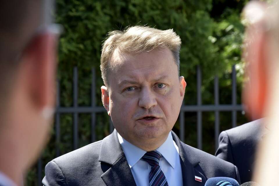 "Chodziło o to, żeby nigdy więcej do takiego draństwa nie doszło" - mówi b. szef MON. / autor: Fratria