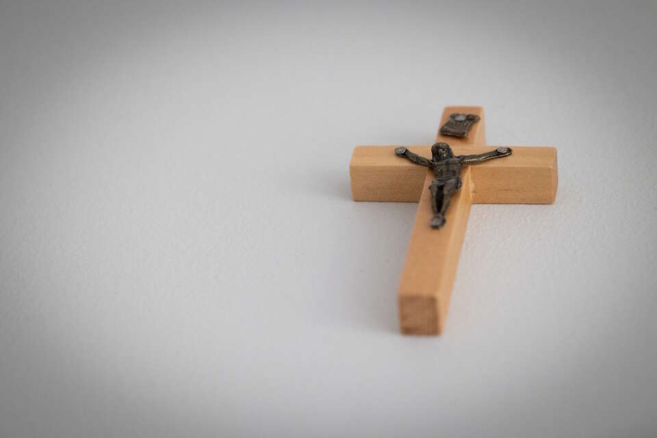 Stanowisko Stowarzyszenia „Godność” w związku z profanacją krzyża w Kielnie / autor: Fratria