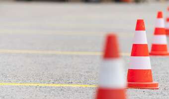 Nasi zadłużeni dziadkowie