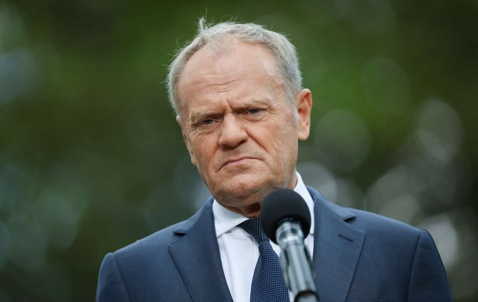 Nie do wiary! Tusk potwierdził istnienie "saloniku VIP"