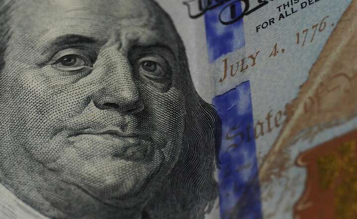 Czy dolar odwraca trend?