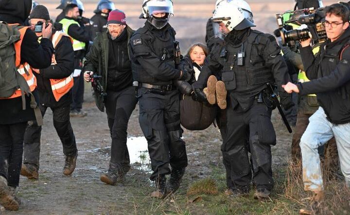 Niemiecka policja aresztowała Gretę Thunberg  / autor: PAP/EPA/Federico Gambarini 