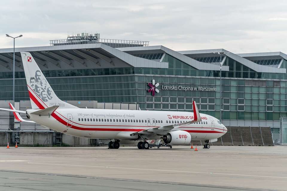 Do niebezpiecznego incydentu doszło dzisiaj w pobliżu Lotniska Chopina w Warszawie. / autor: Fratria