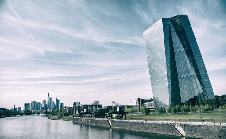 EBC.Frankfurt / autor: {Pixabay