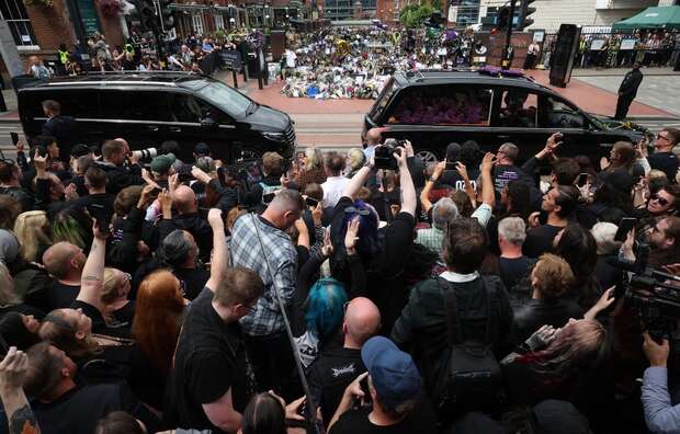 Ostatnie pożegnanie Ozzy’ego Osbourne’a / autor: PAP/EPA/ADAM VAUGHAN