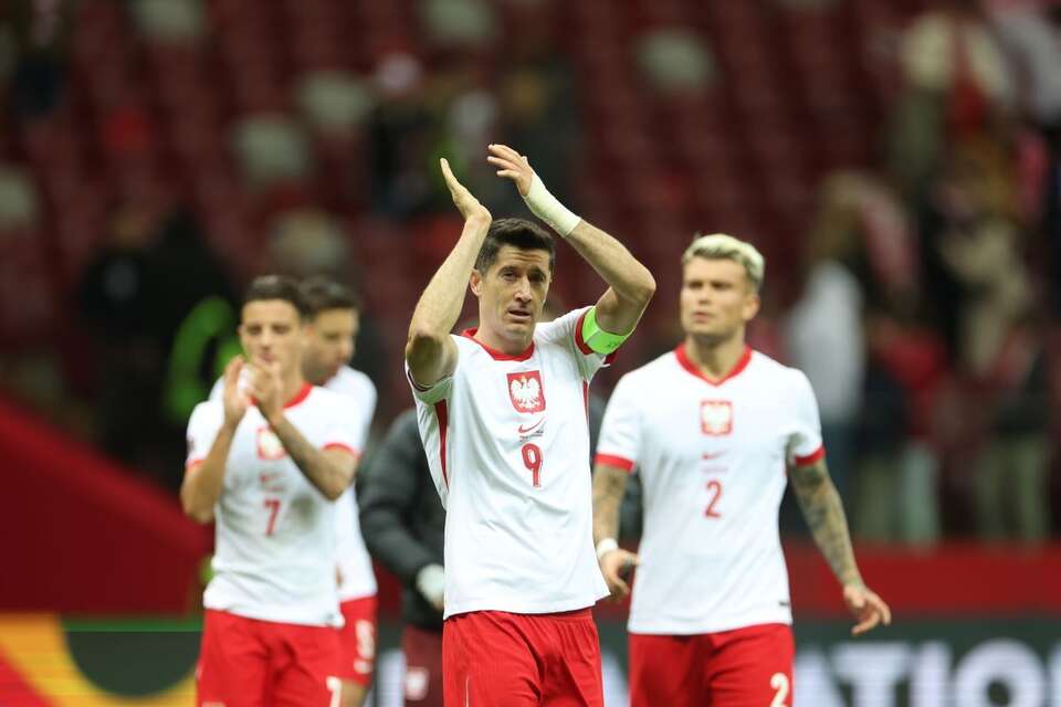 Piłkarz reprezentacji Polski Robert Lewandowski (C) po meczu grupy A1 Ligi Narodów z Chorwacją. / autor: PAP/Leszek Szymański