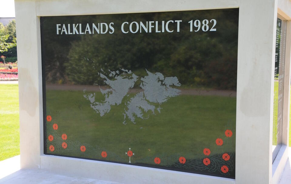 Falklandy  / autor: wikimedia.commons: Philip Halling/https://creativecommons.org/licenses/by-sa/2.0/