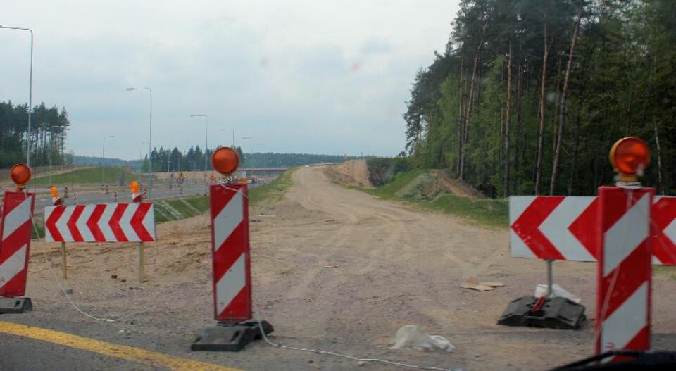 Fragmnet nieukończonej trasy S7 do Olsztyna, zdjęcie z 5 maja 2012 roku. Fot. wPolityce.pl