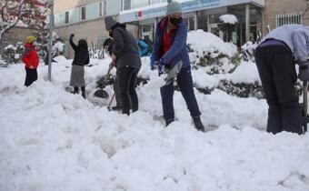 Hiszpania: Gigantyczne straty po śnieżycy! Chaos i przepełnione kostnice!