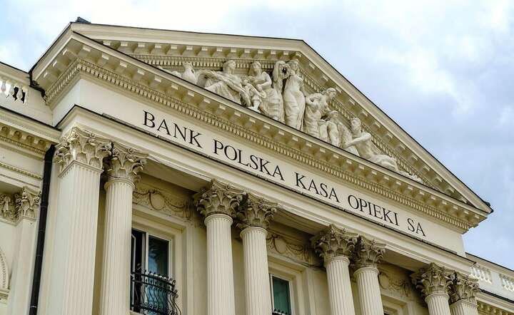 Fasada siedziby banku PKO SA w Warszawie / autor: Andrzej Skawarczyński/Fratria