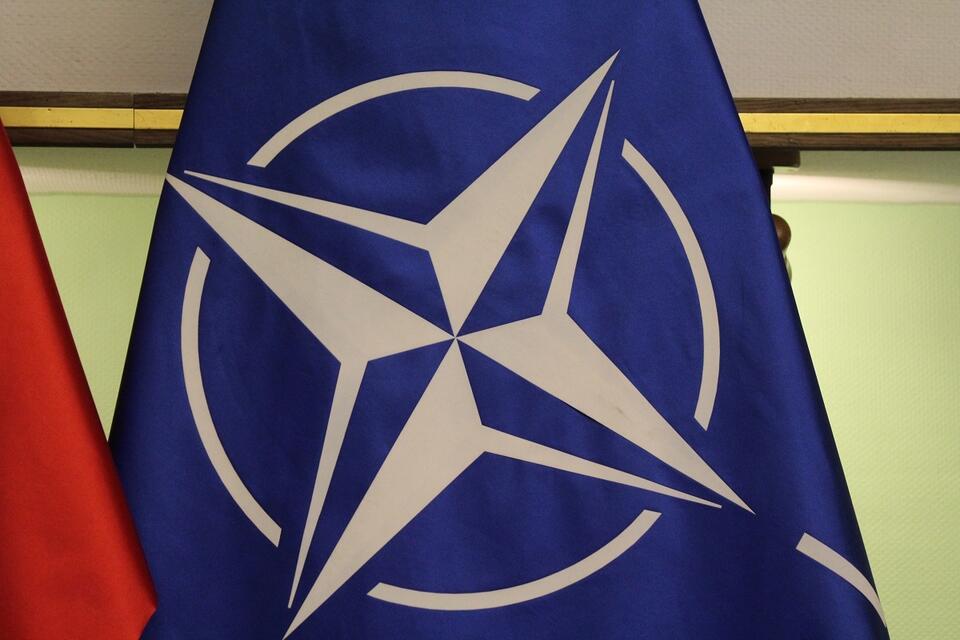 flaga NATO / autor: fratria