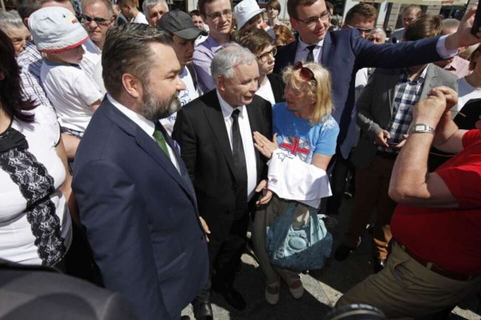 Jarosław Kaczyński na Rynku Kościuszki w Białymstoku, ostatni dzień kampanii. Fot. PAP/Artur Reszko