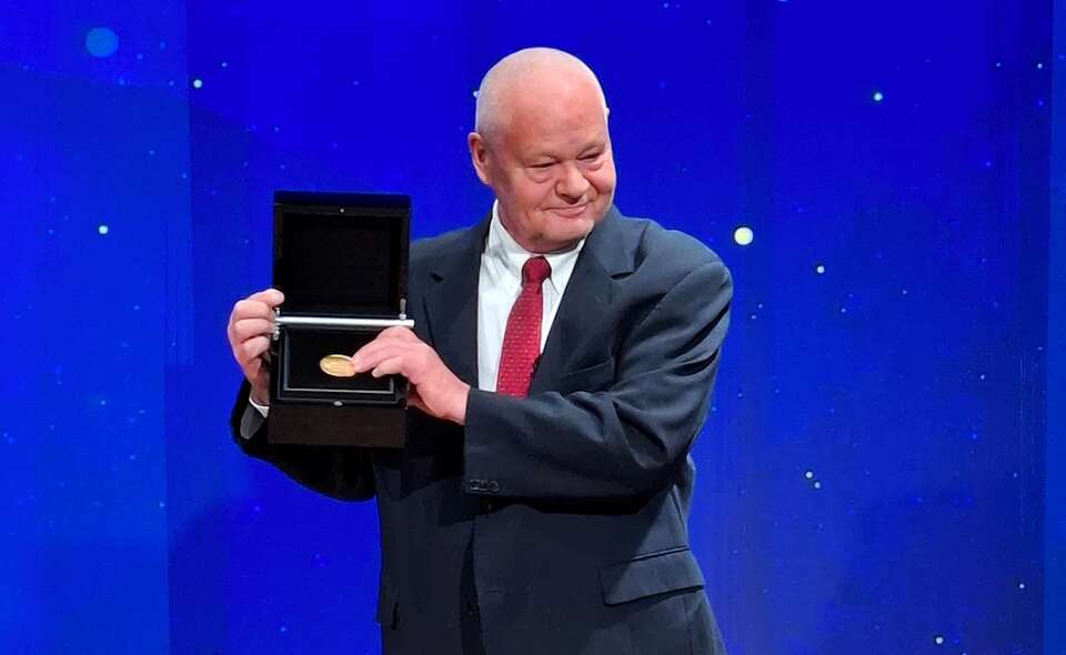 Prezes NBP wyróżniony prestiżową nagrodą „Lámfalussy Award”