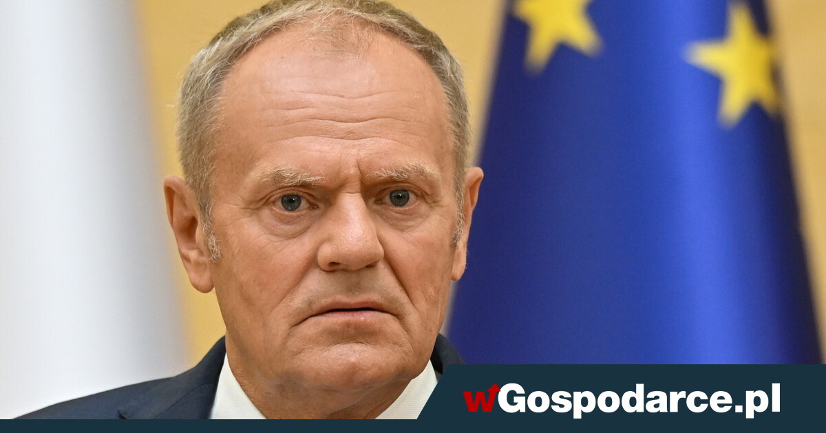Premier o cenach paliw: „Przyglądamy się”, „Poczekajmy”