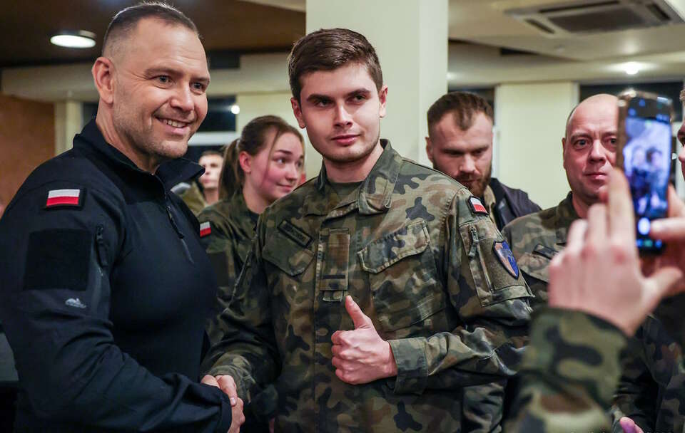Zwierzchnik Sił Zbrojnych prezydent Karol Nawrocki odwiedził już port lotniczy Rzeszów–Jasionka im. Rodziny Ulmów.  / autor: Mikołaj Bujak/KPRP