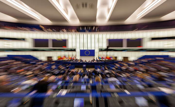Kłótnia w Brukseli o podatek ETS