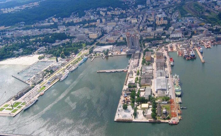 Basen portowy w Gdyni, fot. Wikipedia/I, Jack11 Poland/CC BY-SA 3.0