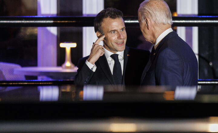 prezydent USA Joe Biden i prezydent Francji Emmanuel Macron / autor: fotoserwis PAP