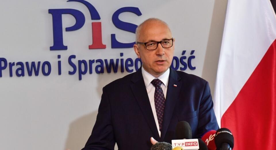 Minister Joachim Brudziński  / autor: PAP/Marcin Bielecki