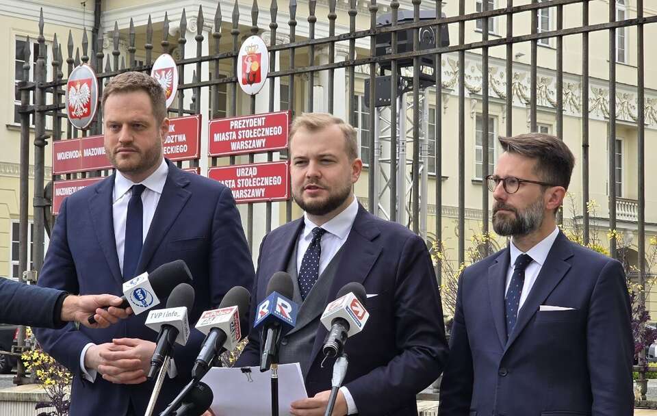 Posłowie PiS  / autor: X/@pisorgpl