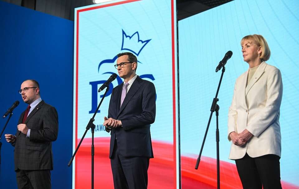 Konferencja polityków PiS / autor: PAP/Marcin Obara