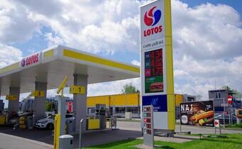 Orlen sprzedał stacje paliw Lotosu MOL-owi. Umowa zawarta